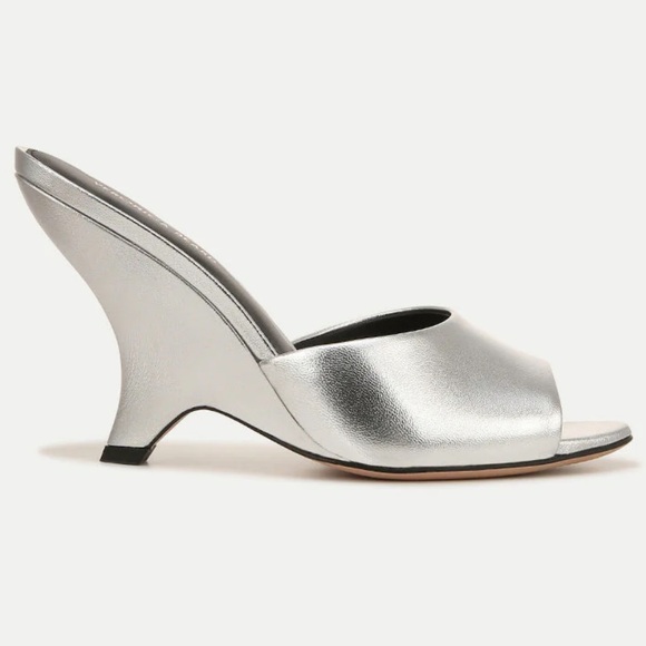 Veronica Beard Mila Sculpted Leather Sandals - Picture 2 of 9